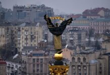 «Прикарманивают выделяемые США средства»: Херш заявил о присвоении Зеленским и его окружением не менее $400 млн