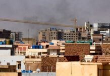 Российский посол заявил, что ни одной дипмиссии не удалось эвакуироваться из Судана