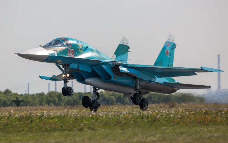 «С вооружением различного класса»: как истребитель-бомбардировщик Су-34 применяется в зоне спецоперации