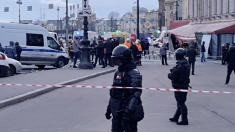 СК возбудил дело об убийстве после гибели Владлена Татарского при взрыве в Петербурге