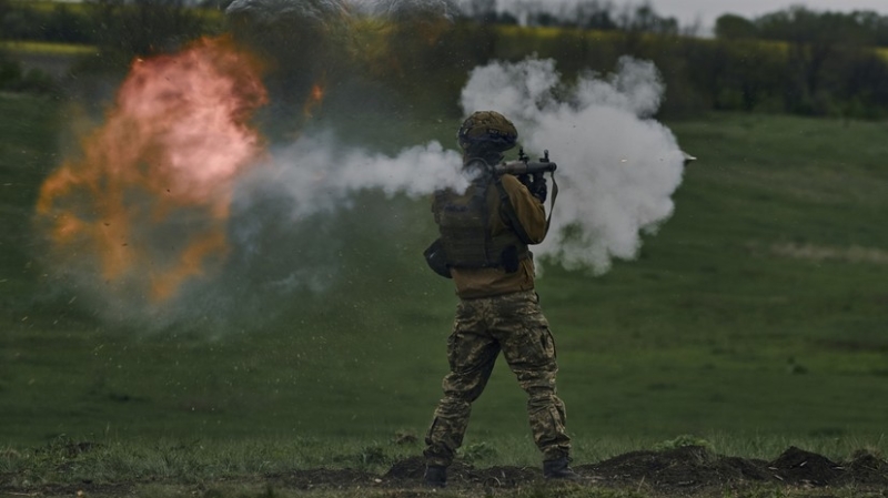 Боевики ВСУ обстреляли Донецк и Михайловку