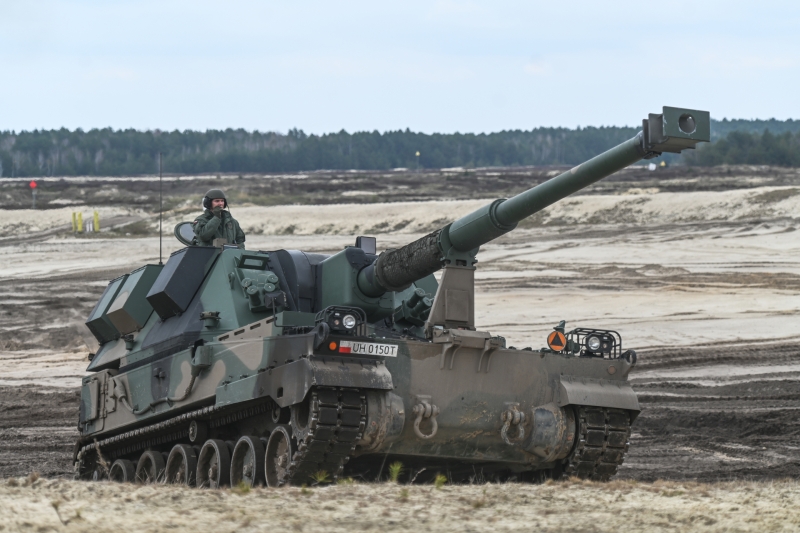 &laquo;Цели у Варшавы весьма амбициозные&raquo;: в МИД РФ заявили о превращении Польши в плацдарм по оказанию помощи Украине