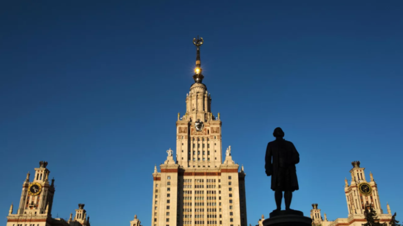 Корпус МГУ перевели на дистанционный формат обучения из-за случая заболевания корью