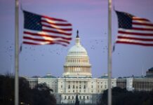 Краеугольный камень: в конгрессе заявили о планах демократов использовать тему штурма Капитолия против Трампа на выборах