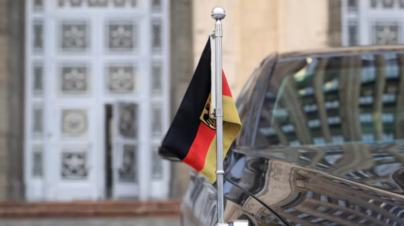 МИД Германии: часть работников представительств ФРГ покинули Россию