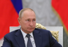 Путин продлил на год срок госслужбы заместителям главы МИД Титову и Вершинину