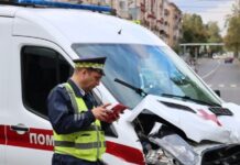 В ДТП со скорой и такси в Москве один человек погиб