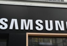 Шадаев: обсуждается запрет параллельного импорта мобильной техники Samsung и LG