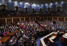 «За них стыдно»: в конгрессе США раскритиковали власти страны из-за поддержки киевского режима