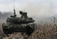 «Для наиболее эффективного уничтожения противника»: в МО РФ рассказали о работе танкистов ЦВО в зоне спецоперации