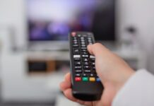 Онлайн-кинотеатр «Иви» оштрафовали на 1 млн рублей за отсутствие маркировки к кино с ЛГБТ