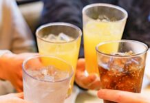 Россияне стали реже пить газированные напитки