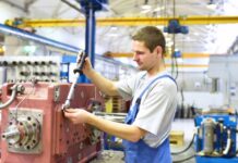 «Указывает на углубление экономического спада»: ситуация в промышленности еврозоны ухудшилась рекордно за три года