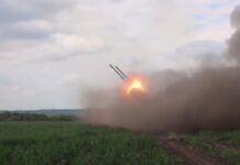 «Укрыться от залпа невозможно»: Минобороны показало кадры боевой работы огнемётов ВС РФ в зоне СВО