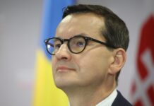 Politico: польский премьер нанёс ответный удар Зеленскому за вызов посла в Киеве