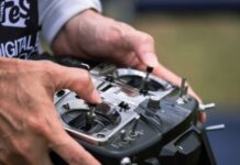 В России запустили в производство вторую версию дрона-камикадзе «Овод»