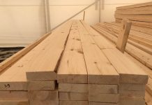 Доска сухая строганная: преимущества и области применения