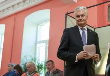 Науседа лидирует на выборах президента Литвы