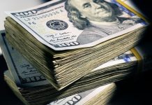 «Преимуществ уже гораздо меньше»: почему Китай распродаёт американские долговые бумаги