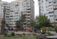 «Сразу рванул к жене»: как белгородцы спасали пострадавших при обрушении подъезда дома после обстрела ВСУ