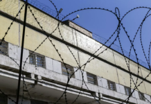 Суд отправил в СИЗО представителя компании-перевозчика, чей автобус упал в Мойку