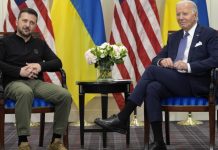 Байден принёс Зеленскому извинения за задержку военных поставок