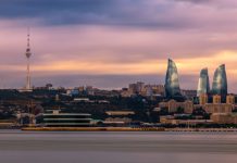 Глава РСМД Тимофеев: Москва и Баку обсуждают переход на расчёты в нацвалютах