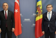 Оппозиция Молдавии инициировала процедуру отставки спикера парламента Гросу