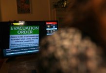 Жителей канадского города Джаспер эвакуируют из-за природного пожара