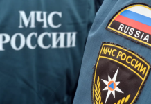 МЧС: микроавтобус с детьми опрокинулся в кювет в Башкирии