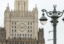 «Открыто русофобский характер»: как Москва оценила ужесточение продления вида на жительство в Латвии для граждан России