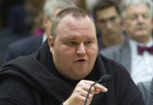 Дотком выступил в поддержку усилий БРИКС по дедолларизации в мире