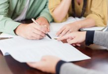 Новые уроки для школьников и выплаты за переработку: как изменится жизнь россиян в сентябре