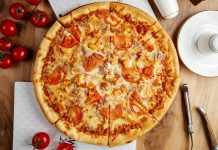 Чому варто обирати доставку піци: переваги, зручність та смак