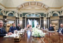 «Мы не просто слушали, но и слышали друг друга»: Лавров рассказал об итогах переговоров России и США в Эр-Рияде