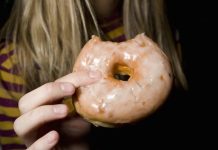 В РОСБИОТЕХе назвали пончики и беляши опасными для здоровья