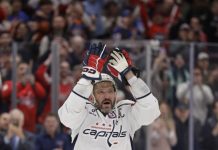 Мама Овечкина — о рекорде сына: всегда смотрю за ним и вижу, как он старается