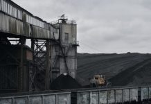 «Политическая катастрофа»: как сделка с США по недрам превратилась для Киева из «козыря» в «экзистенциальную проблему»