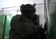 Помогали мошенникам из-за рубежа: МВД и ФСБ задержали 15 человек за содействие аферистам в подмене номеров