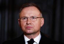 Дуда прибыл с необъявленным визитом в Киев