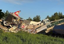 Погибли семь человек, 66 пострадали: в Брянской области пассажирский поезд сошёл с рельсов из-за подрыва моста