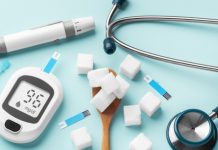 «Часто нарушения протекают бессимптомно»: врач-эндокринолог — о новых методах борьбы с диабетом и профилактике болезни