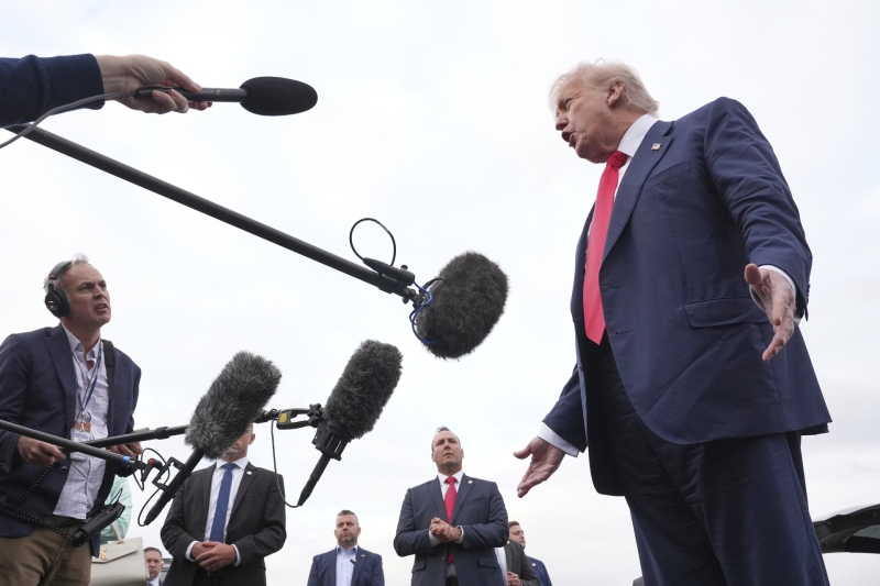 Игра на публику: что может стоять за призывами Киева к Западу ужесточить антироссийские санкции