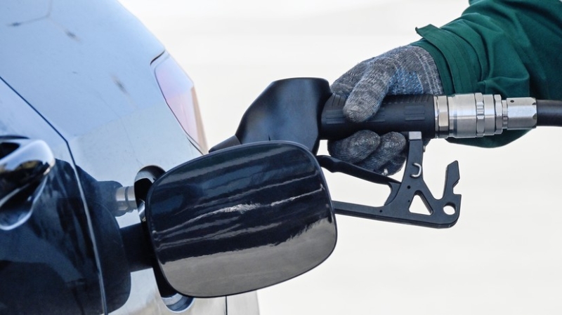 «К пику летнего спроса рынок подошёл без шоковых скачков»: как могут измениться цены на горючее в России до конца года