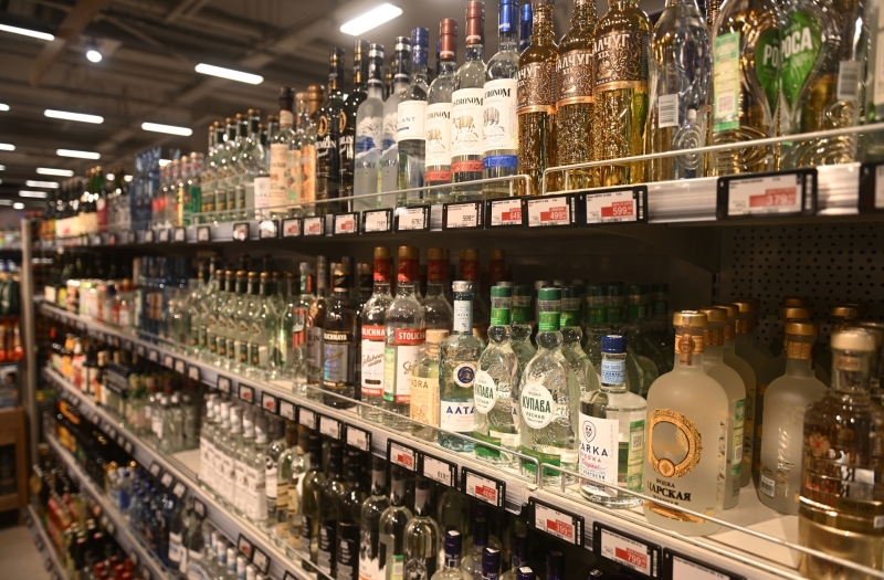 Как в СССР: в России предложили продавать алкоголь с 11:00 до 19:00