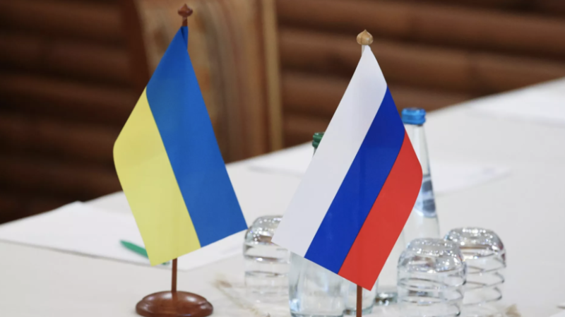 «Рассчитывать на прорывы из разряда чудес повода нет»: в Кремле высказались об ожиданиях от переговоров с Украиной