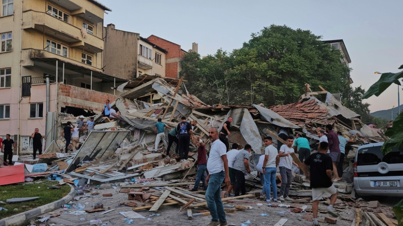AFAD: в результате землетрясения в Турции повреждено 24 здания