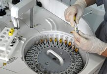 Депутаты предложили компенсировать платные медицинские услуги