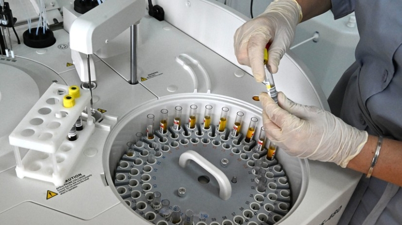 Депутаты предложили компенсировать платные медицинские услуги