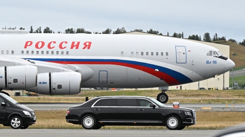 Flightradar24: спецборт Ил-96 покинул Анкоридж, где проходил саммит России и США